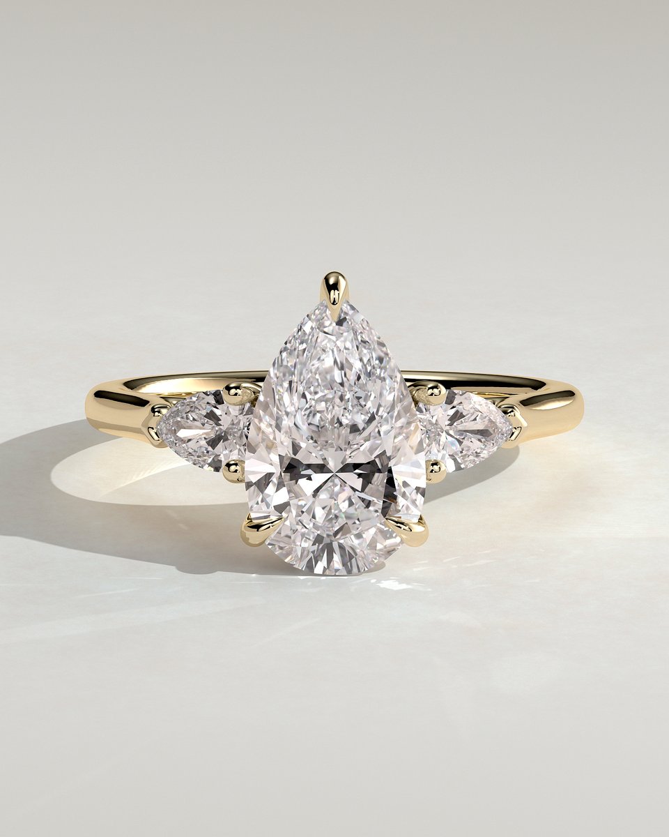 MET 0356 Pear Three Stone Engagement Ring