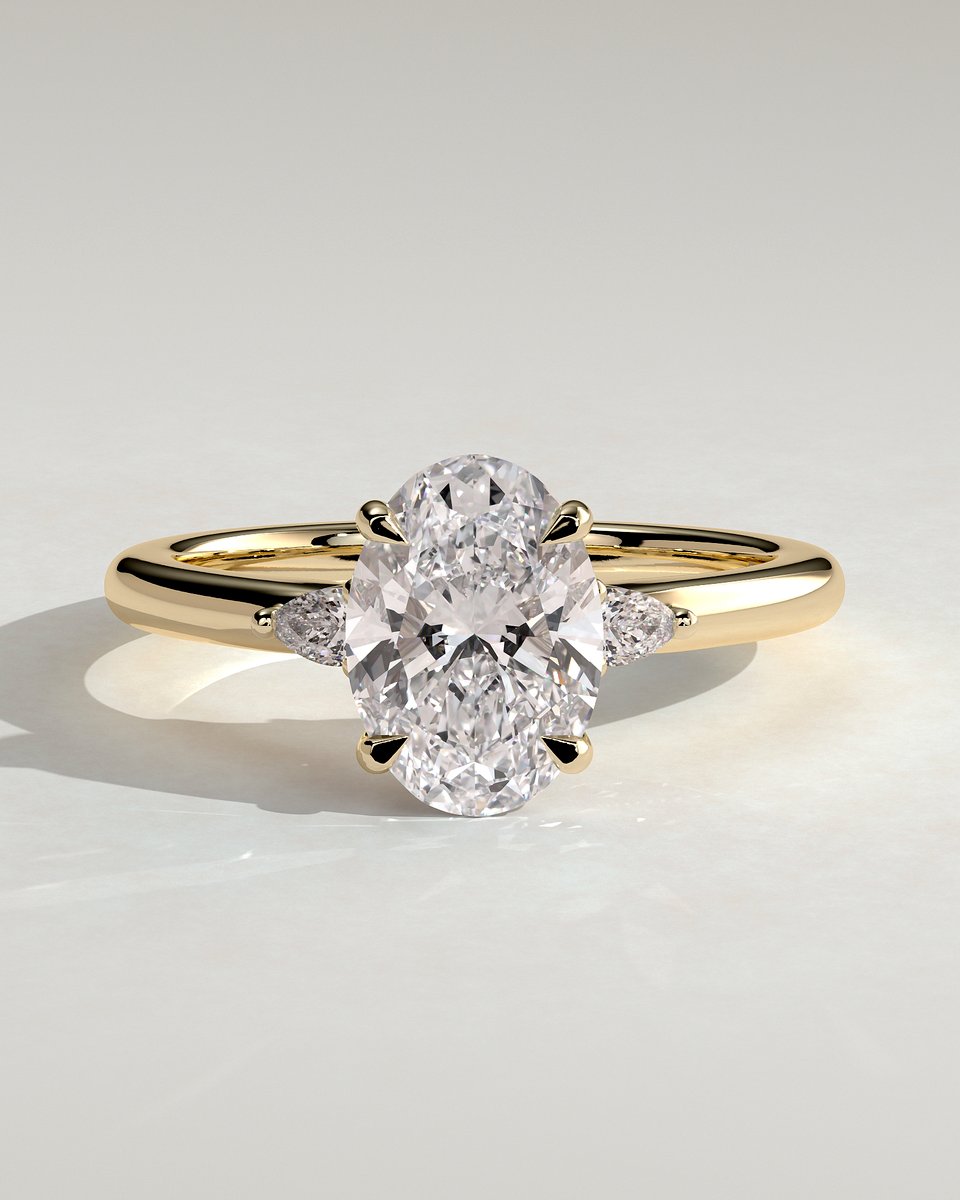 MET 0031 Oval Three Stone Engagement Ring