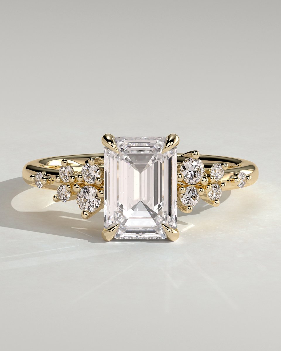 MET 0104 Emerald Solitaire Engagement Ring