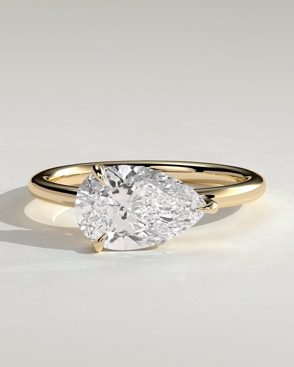 MET 0261 Pear Solitaire Engagement Ring