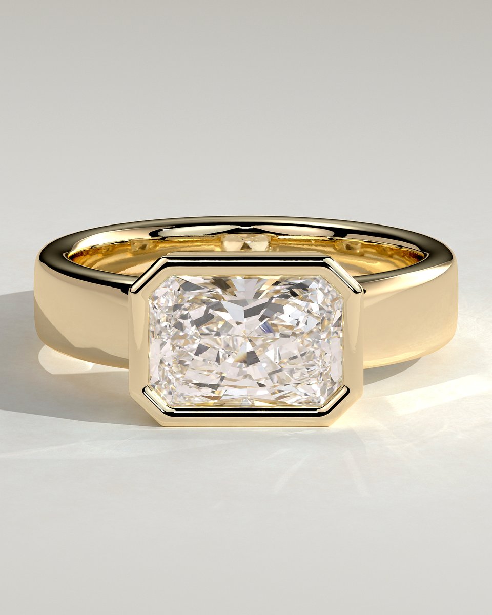 MET 0282 Radiant Solitaire Engagement Ring