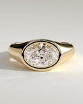 MET 0358 Oval Solitaire Engagement Ring