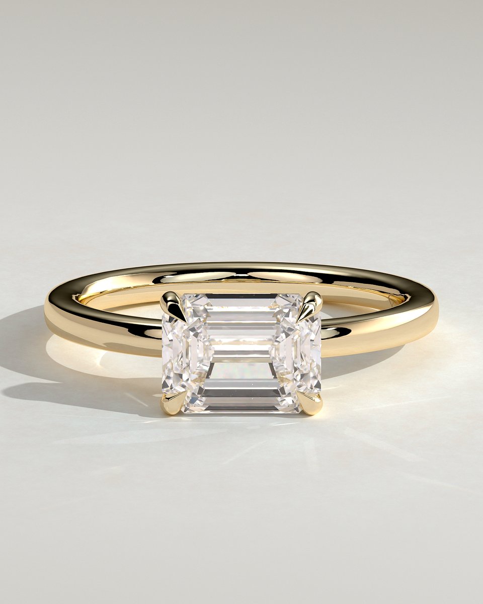 MET 0222 Emerald Solitaire Engagement Ring