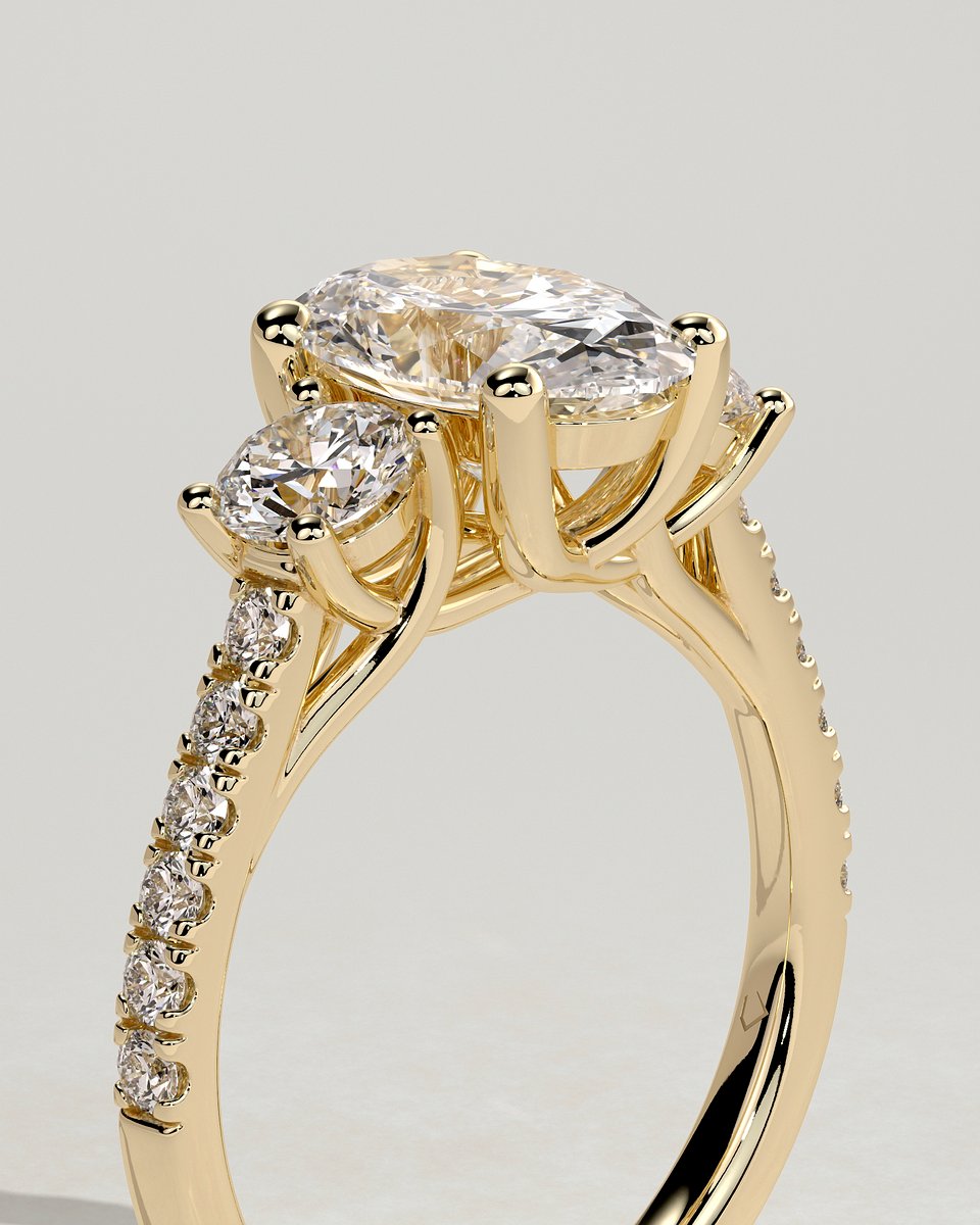MET 0213 Oval Three Stone Engagement Ring