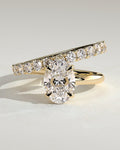 MET 0262 Oval Solitaire Engagement Ring