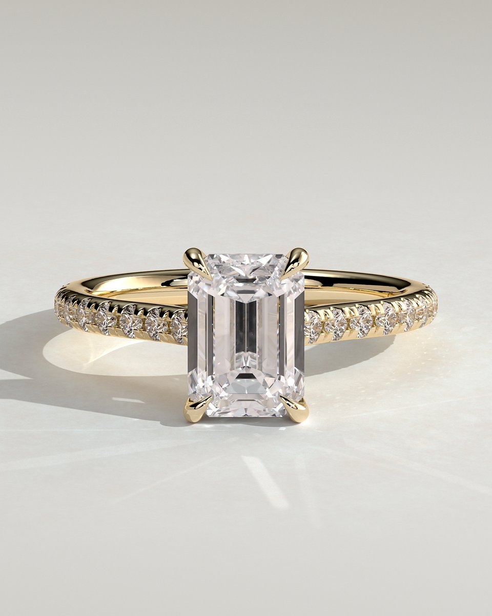 MET 0126 Emerald Solitaire Engagement Ring