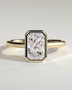 MET 0027 Radiant Solitaire Engagement Ring