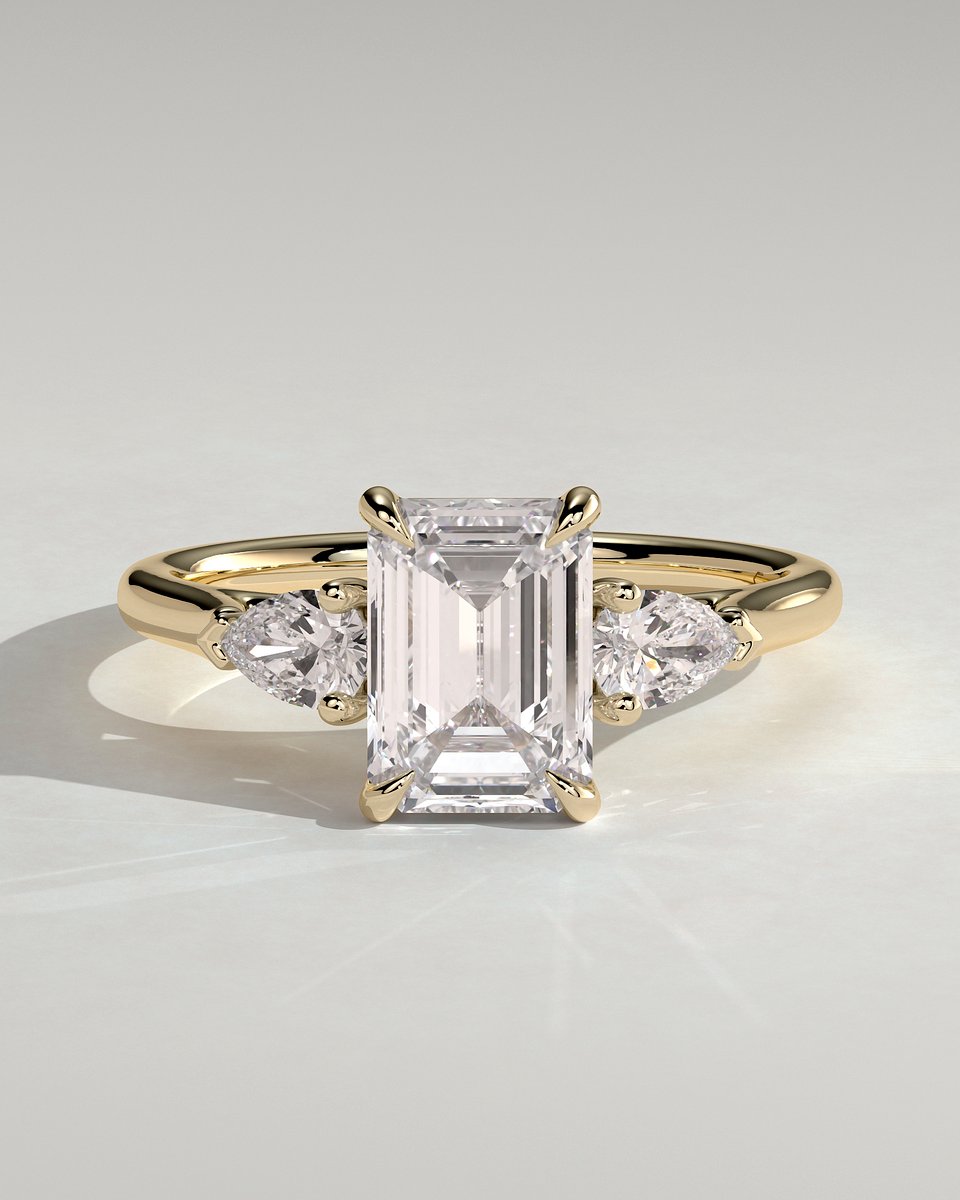 MET 0359 Emerald Three Stone Engagement Ring