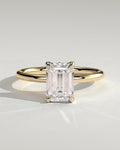 MET 0314 Emerald Solitaire Engagement Ring
