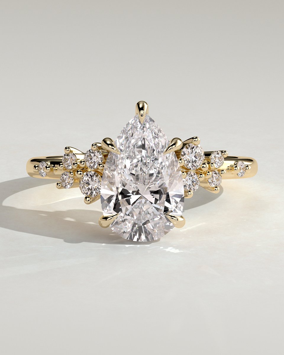 MET 0131 Pear Solitaire Engagement Ring