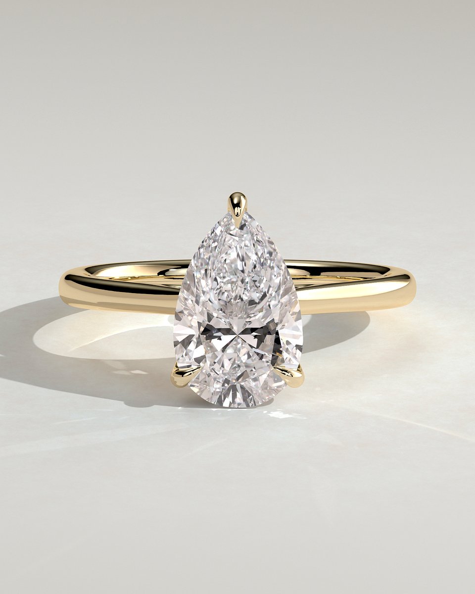 MET 0335 Pear Solitaire Engagement Ring