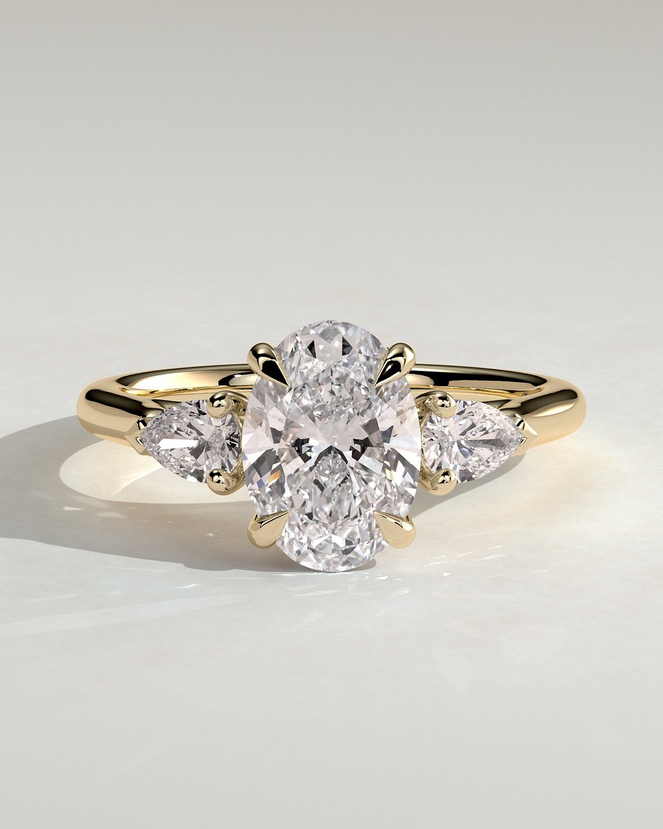 MET 0008 Oval Three Stone Engagement Ring