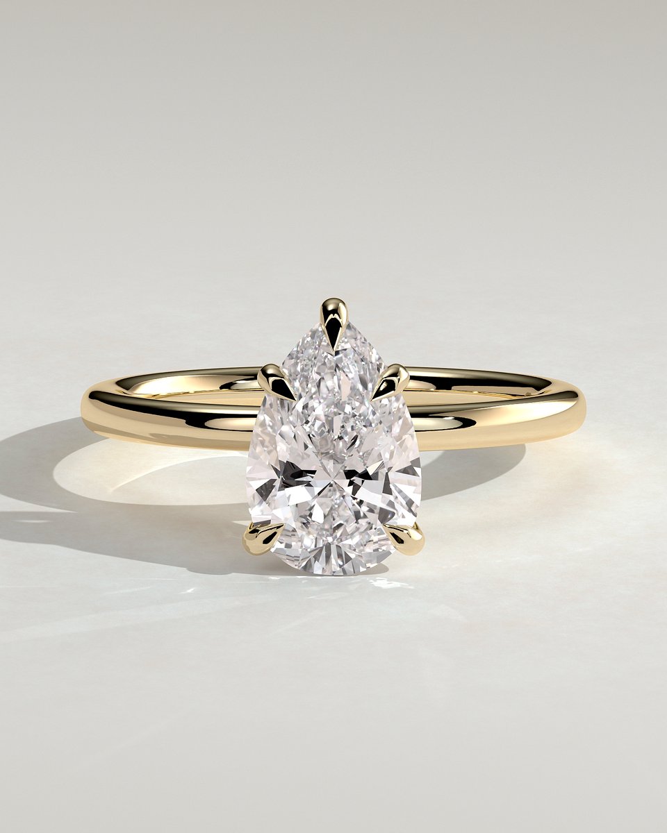 MET 0206 Pear Solitaire Engagement Ring