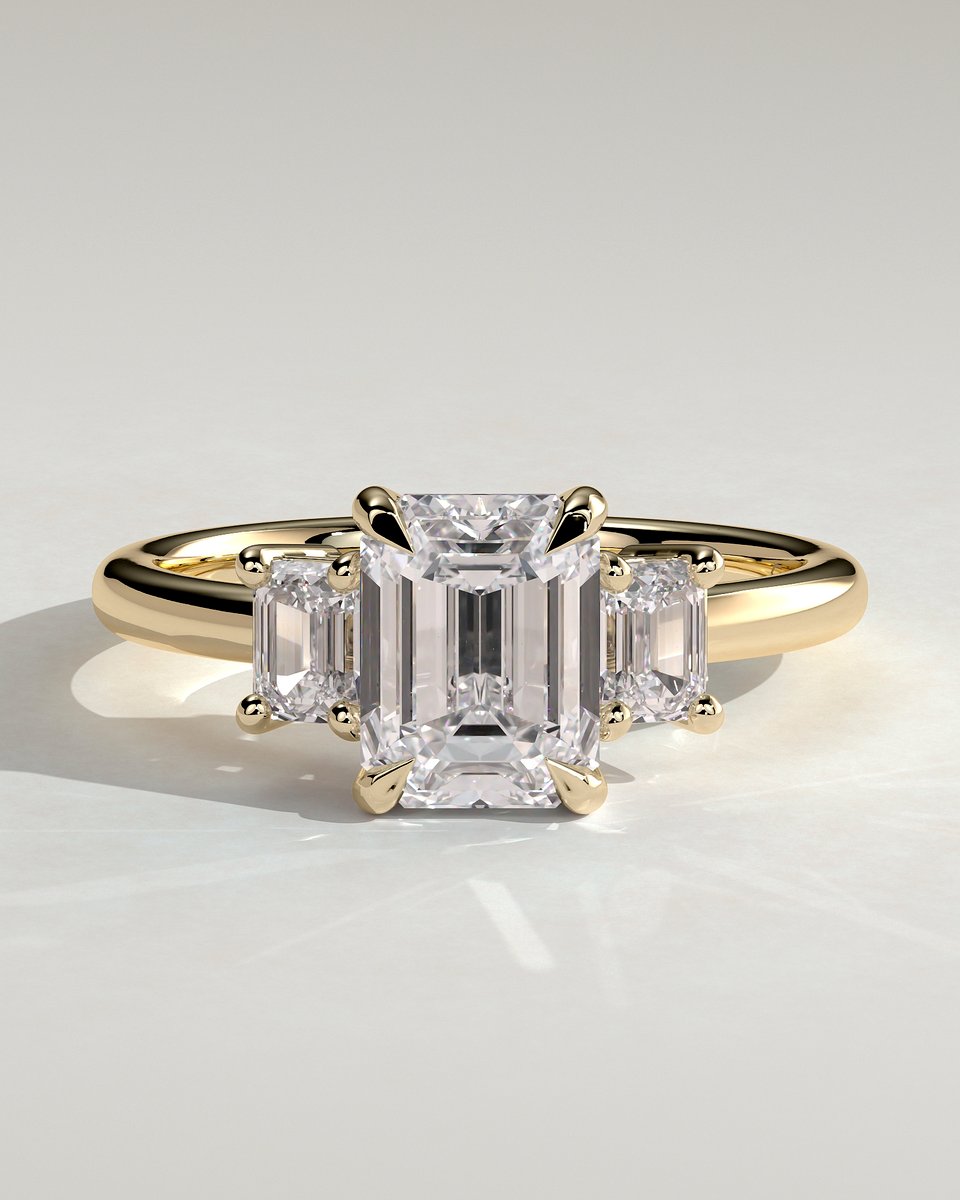 MET 0120 Emerald Three Stone Engagement Ring