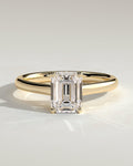 MET 0163 Emerald Solitaire Engagement Ring