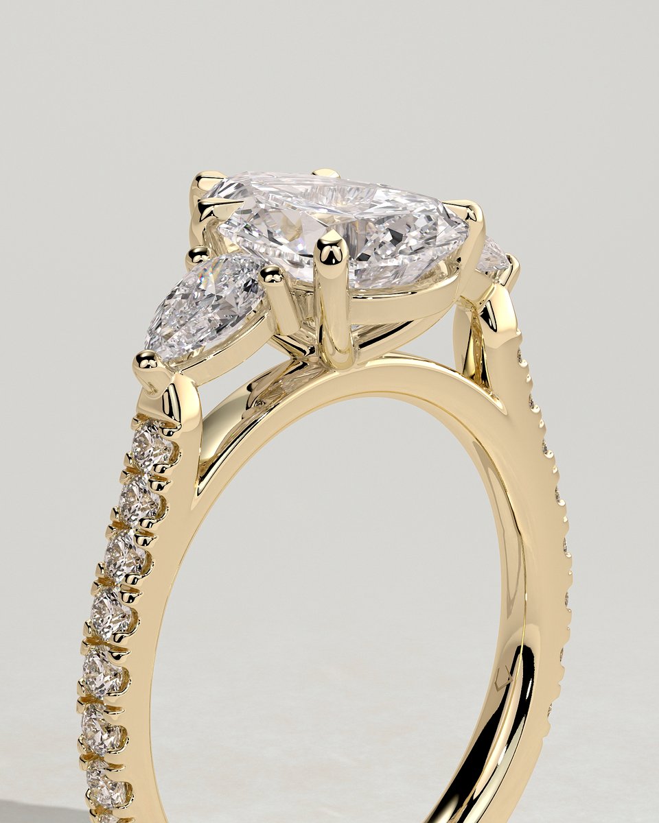 MET 0157 Pear Three Stone Engagement Ring