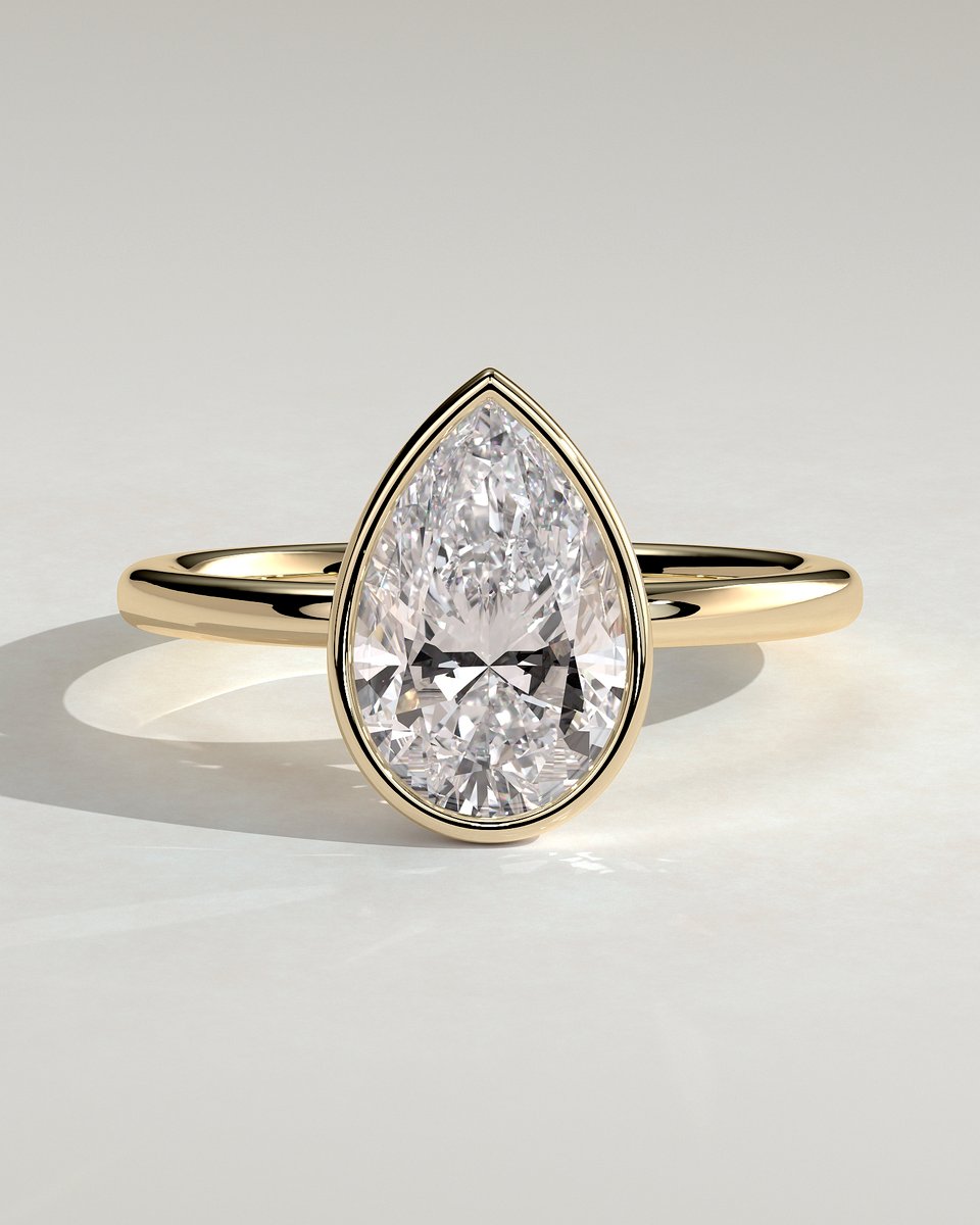 MET 0353 Pear Solitaire Engagement Ring