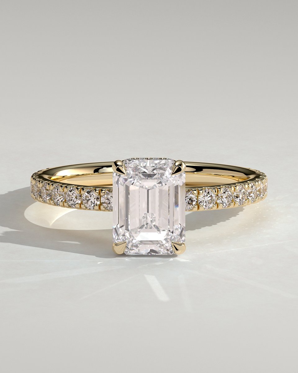 MET 0219 Emerald Solitaire Engagement Ring