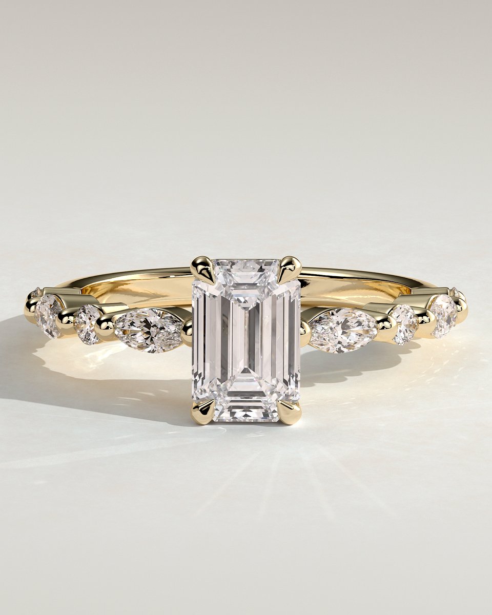 MET 0164 Emerald Solitaire Engagement Ring