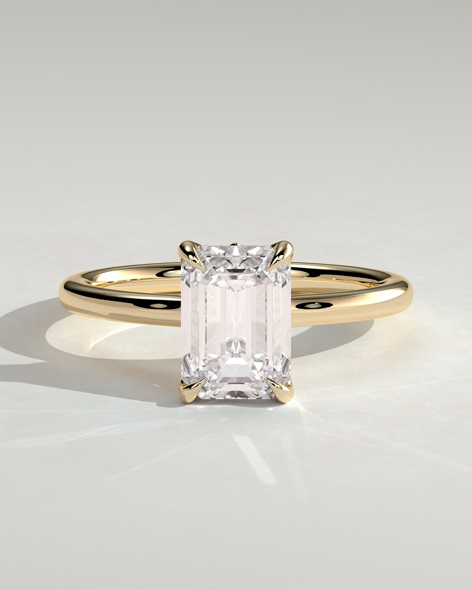 MET 0322 Emerald Solitaire Engagement Ring