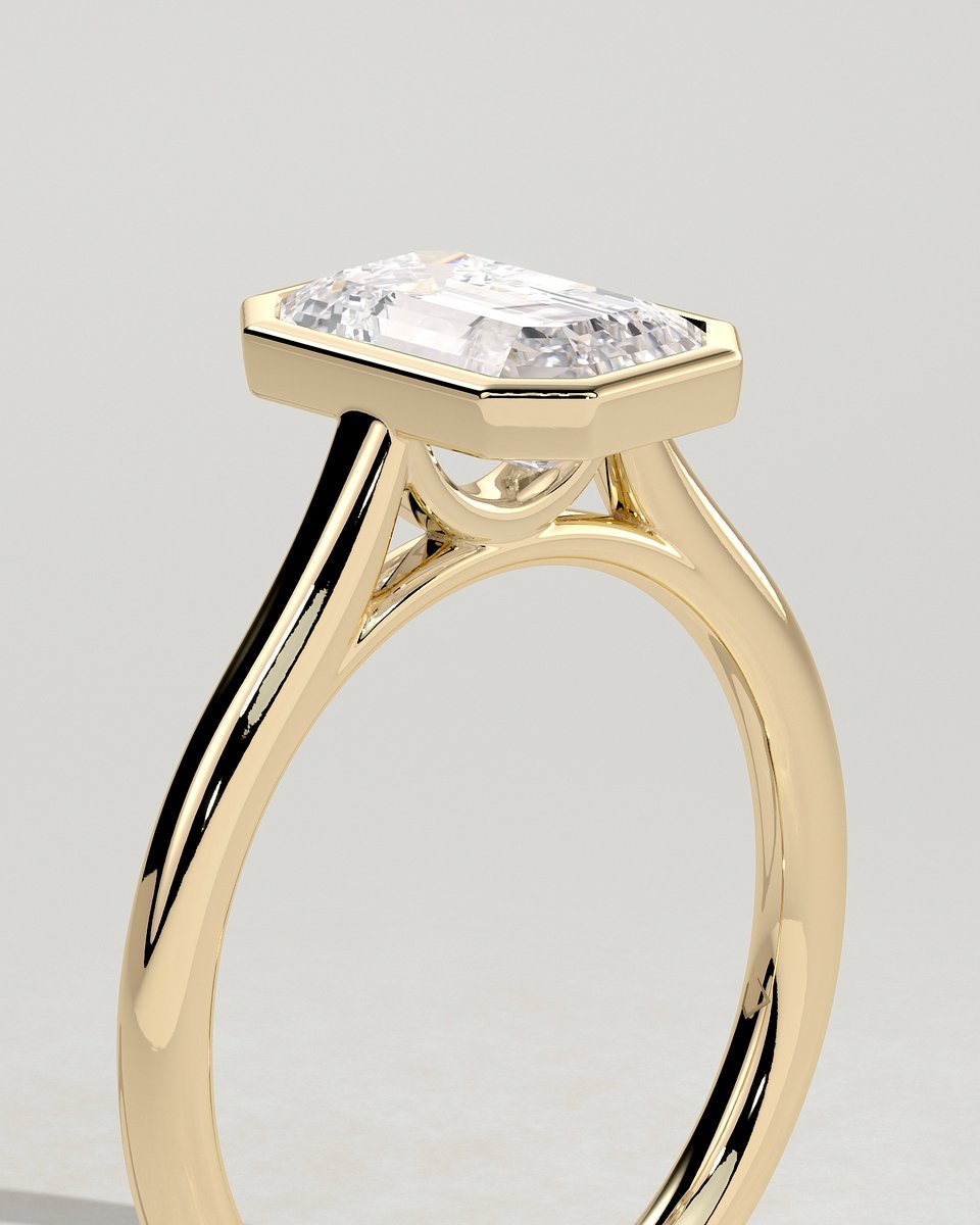 MET 0016 Emerald Solitaire Engagement Ring