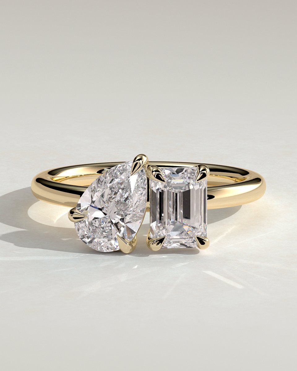 MET 0058 Emerald Toi et Moi Engagement Ring
