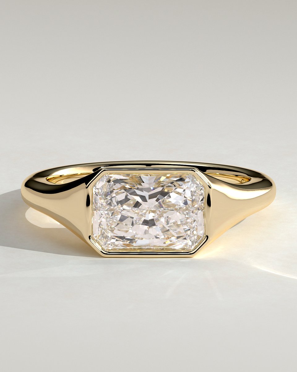 MET 0346 Emerald Solitaire Engagement Ring