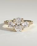 MET 0213 Oval Three Stone Engagement Ring