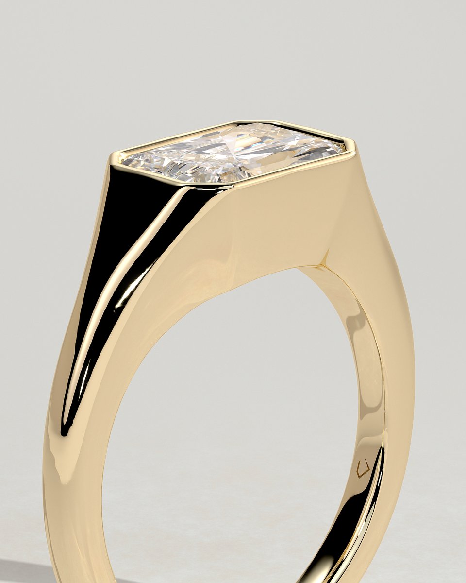 MET 0346 Emerald Solitaire Engagement Ring