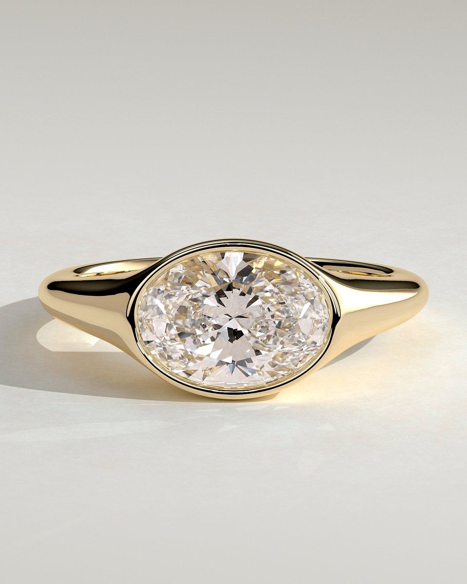 MET 0345 Oval Solitaire Engagement Ring