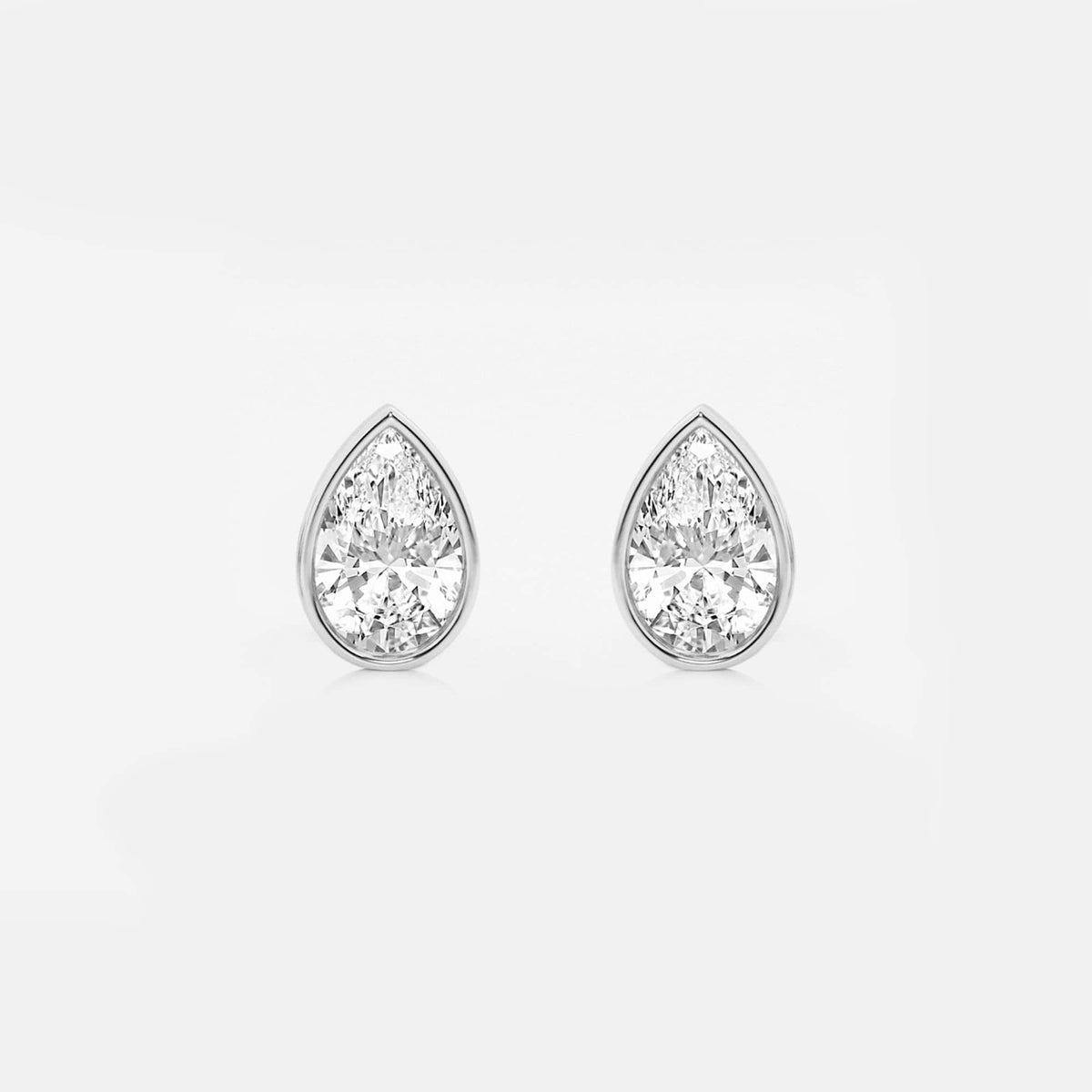 MET Bezel Set Solitaire Laboratuvar Pırlanta Küpe - image 9
