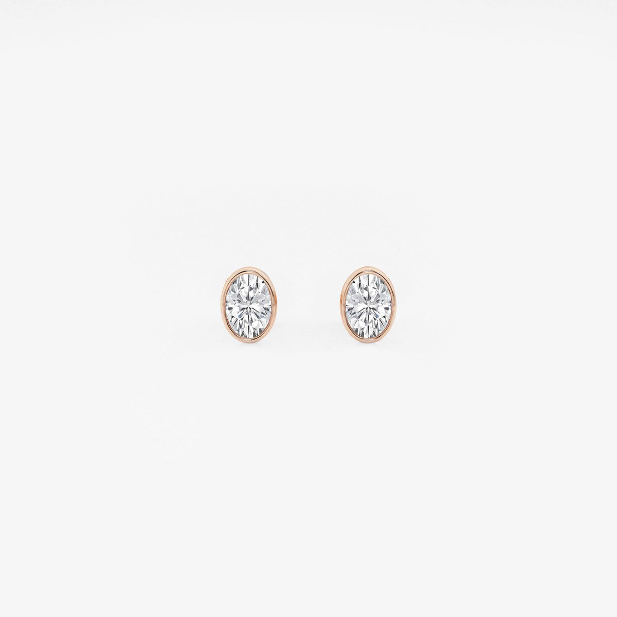 MET Bezel Set Solitaire Laboratuvar Pırlanta Küpe - image 49