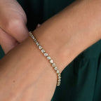 MET-WB-0020 Yellow — LGB300015-hand.jpg