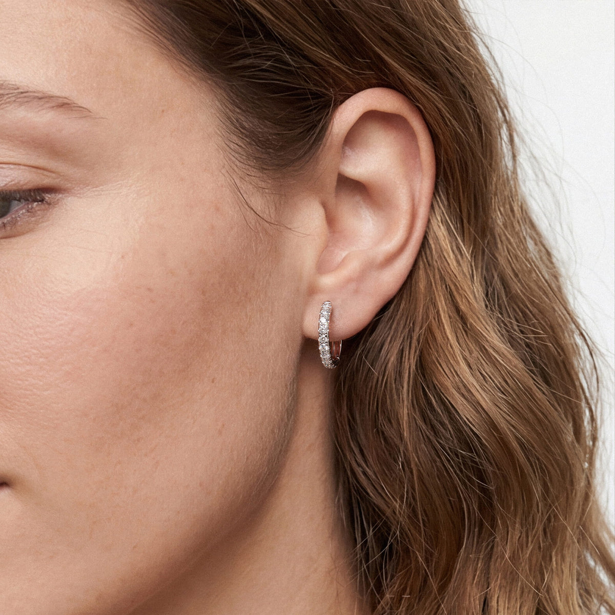 15 mm hoop earrings worn for scale; styling reference | MET-RE-0002