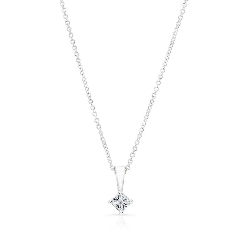 MET-WN-0016 kite-set princess pendant — front view (LGP330011-1; media 46369832960103)