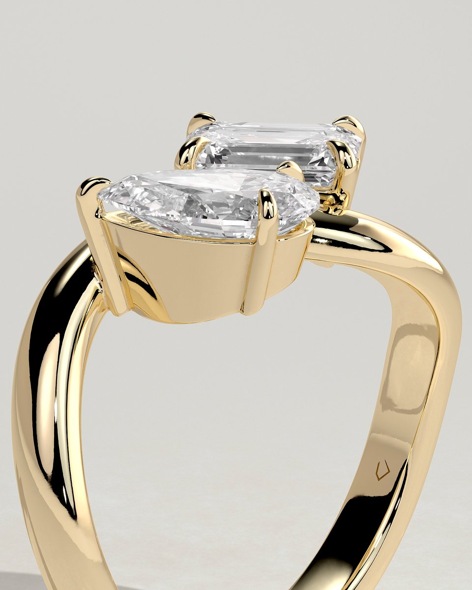 MET 0311 Emerald Toi et Moi Engagement Ring