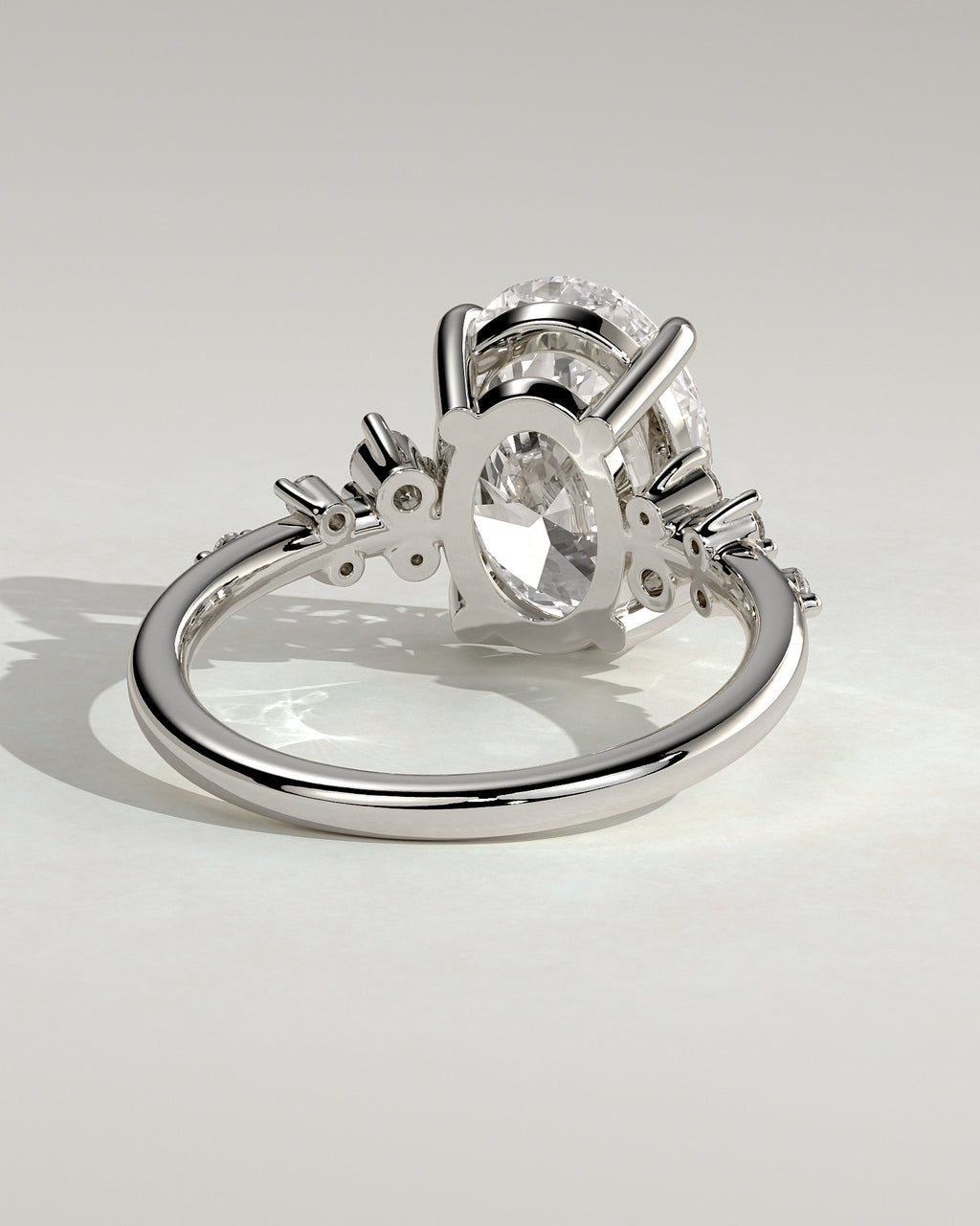 MET 0003 - 4 ct center stone - 18K white gold source reference - setting detail view