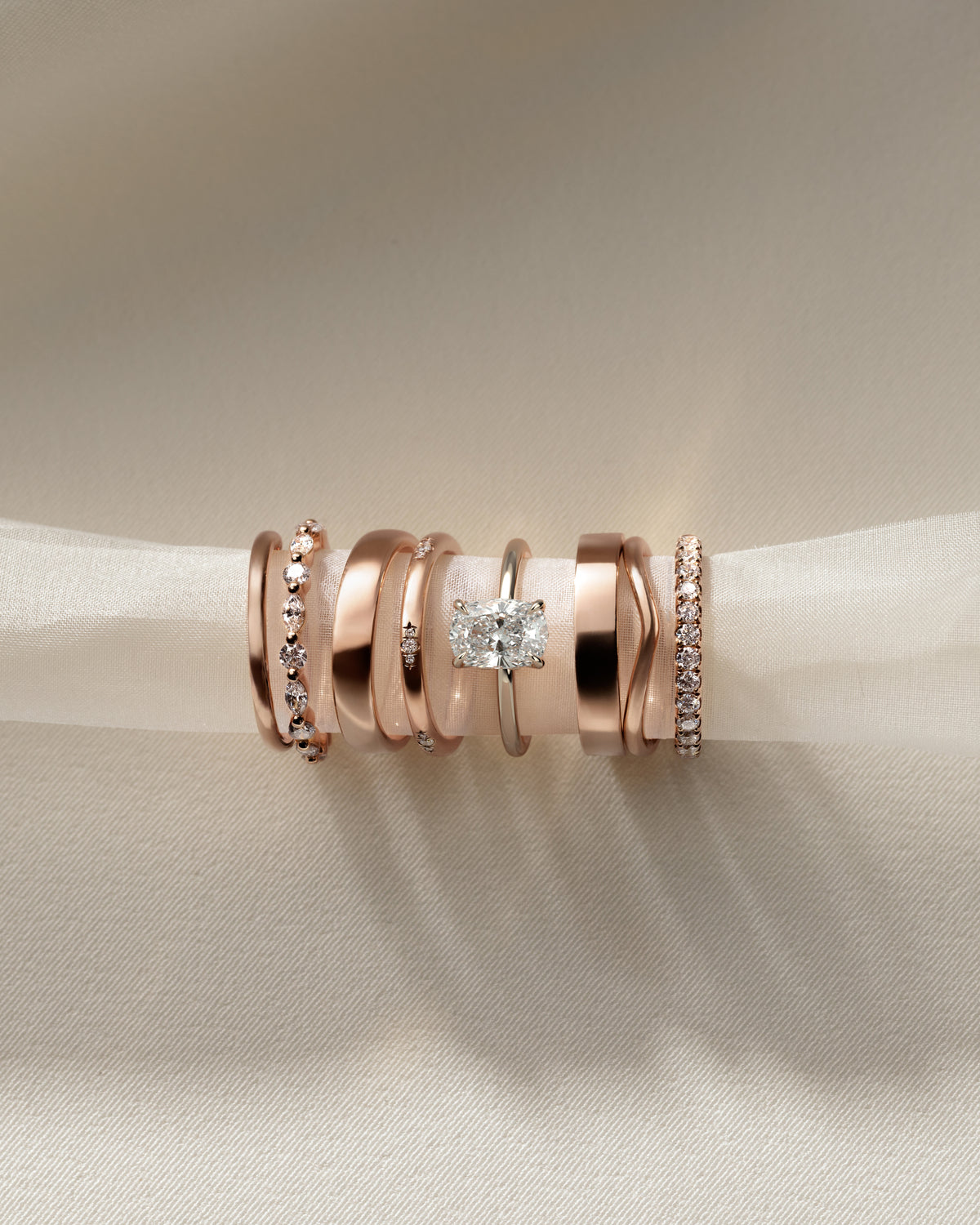 MET 0004 - 2.00 ct center stone - rose gold source render - styling view. Additional jewelry shown for styling is not included.