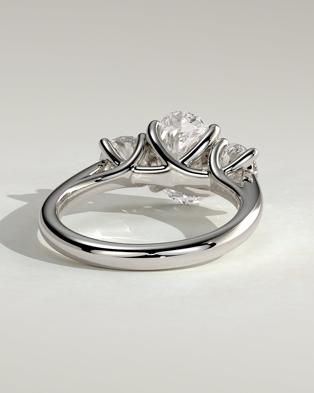 MET 0065 - 2 ct center stone - 18k White Gold source reference - setting detail view