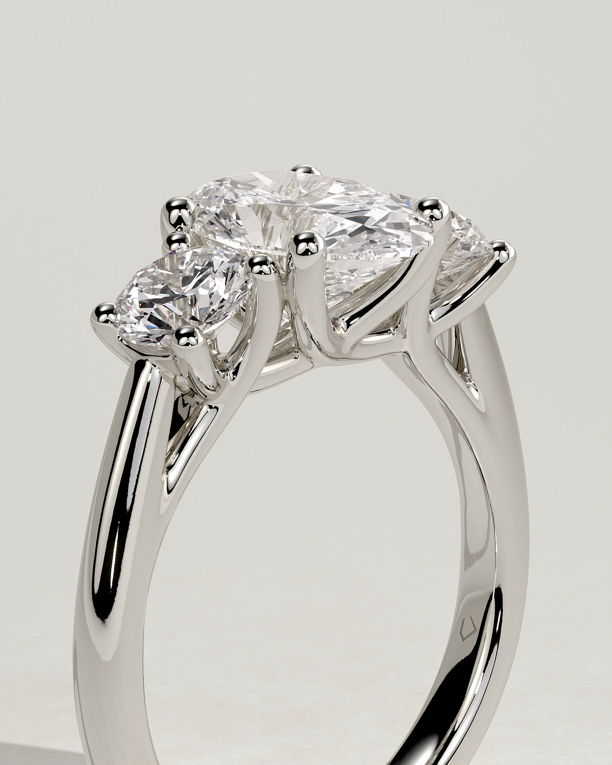 MET 0065 - 2 ct center stone - 18k White Gold source reference - setting detail view
