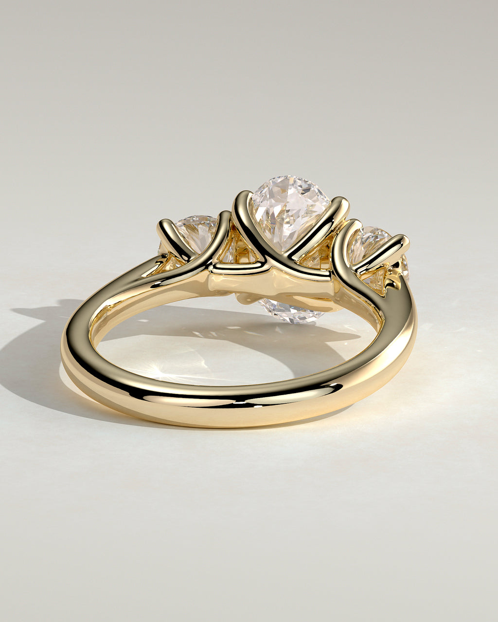 MET 0065 - 2 ct center stone - 18k Yellow Gold source reference - setting detail view