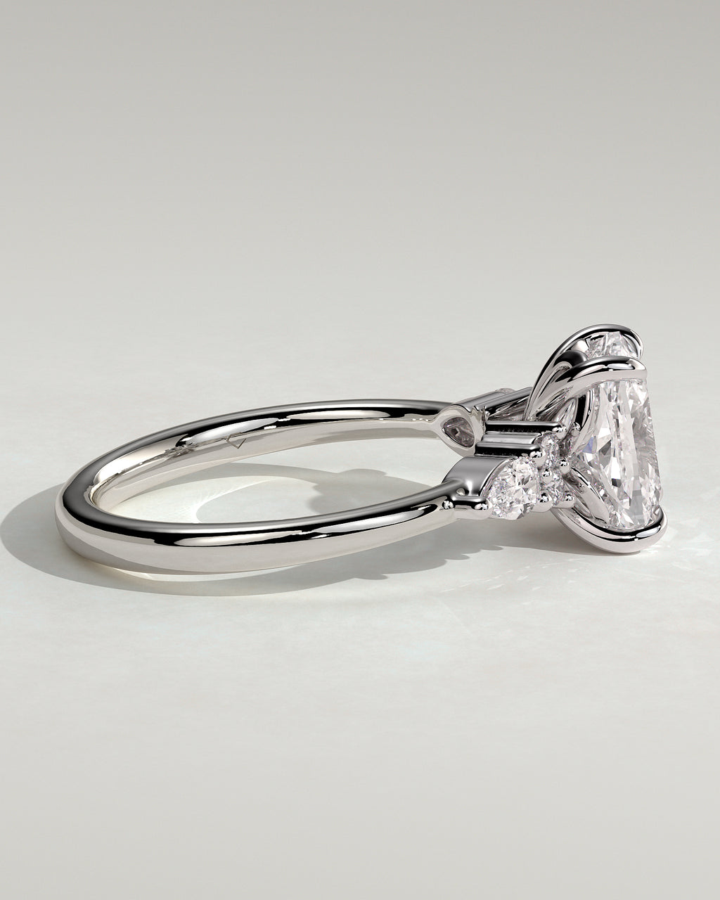 MET 0067 - 2 ct center stone - 18k White Gold source reference - setting detail view