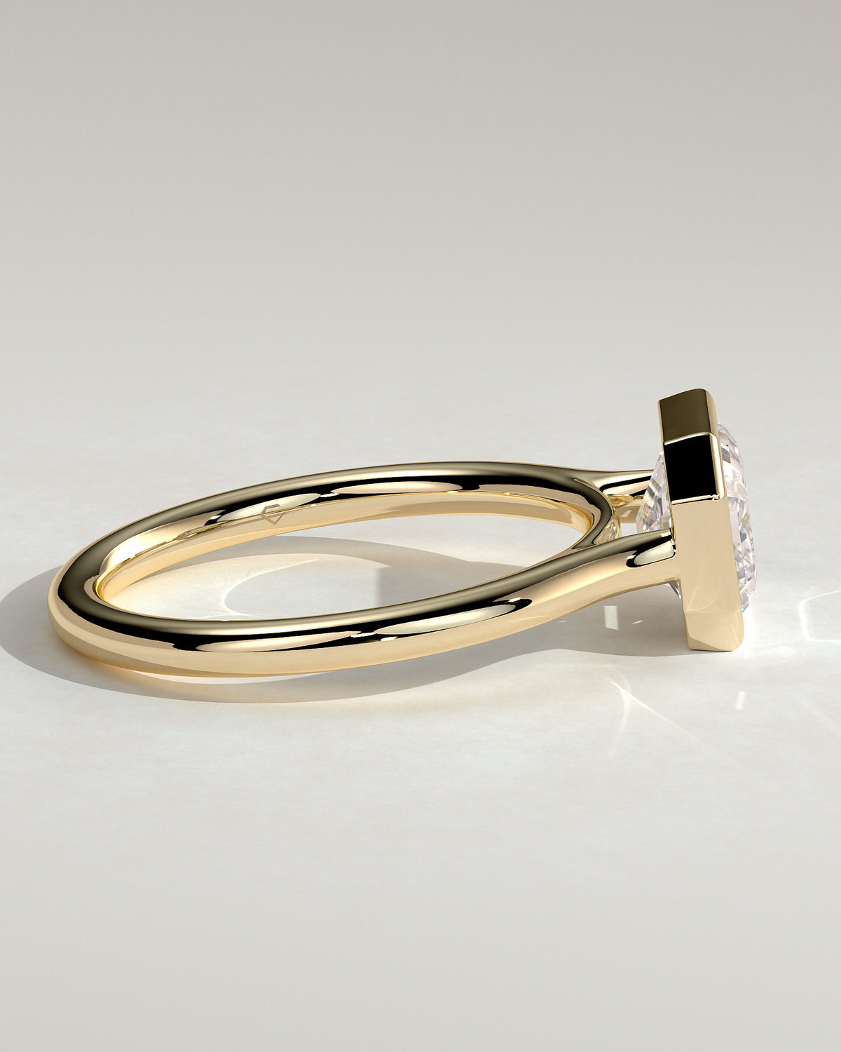 MET 0071 - 2 ct center stone - 18k Yellow Gold source reference - setting detail view