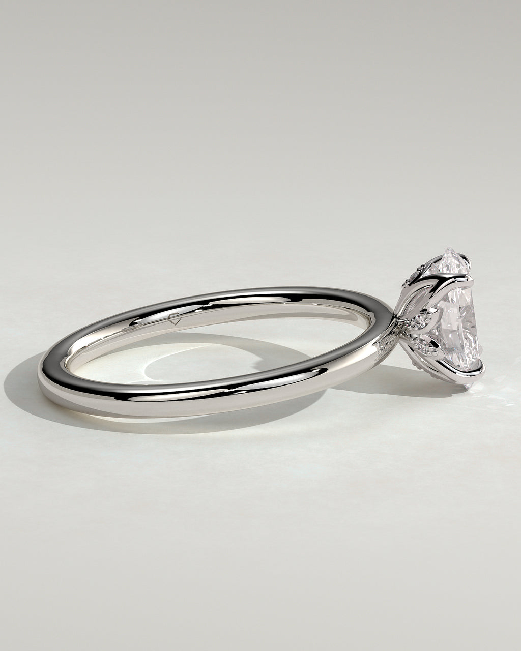 MET 0076 - 1 ct center stone - 18k White Gold source reference - setting detail view
