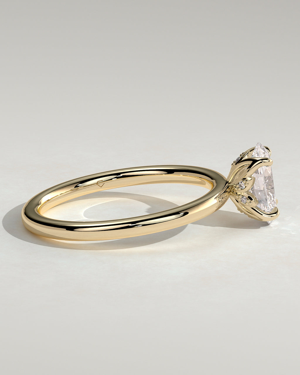 MET 0076 - 1 ct center stone - 18k Yellow Gold source reference - setting detail view