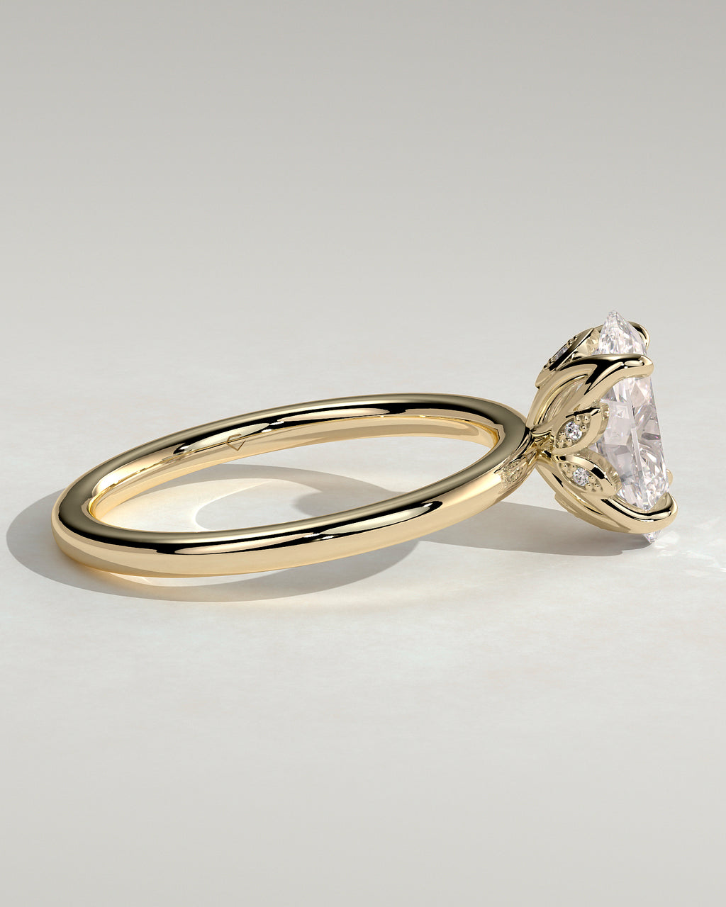 MET 0076 - 2 ct center stone - 18k Yellow Gold source reference - setting detail view