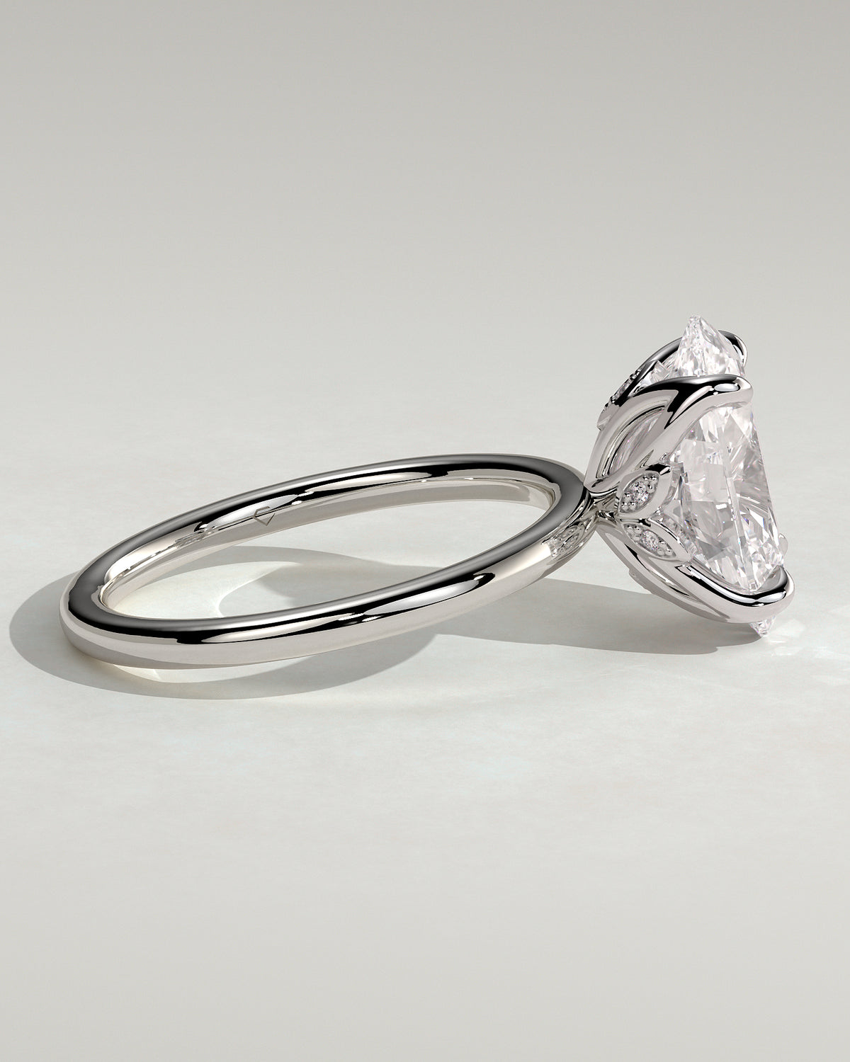 MET 0076 - 4 ct center stone - 18k White Gold source reference - setting detail view
