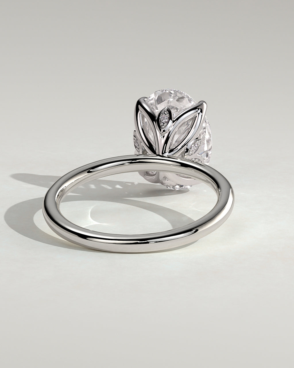 MET 0076 - 4 ct center stone - 18k White Gold source reference - setting detail view