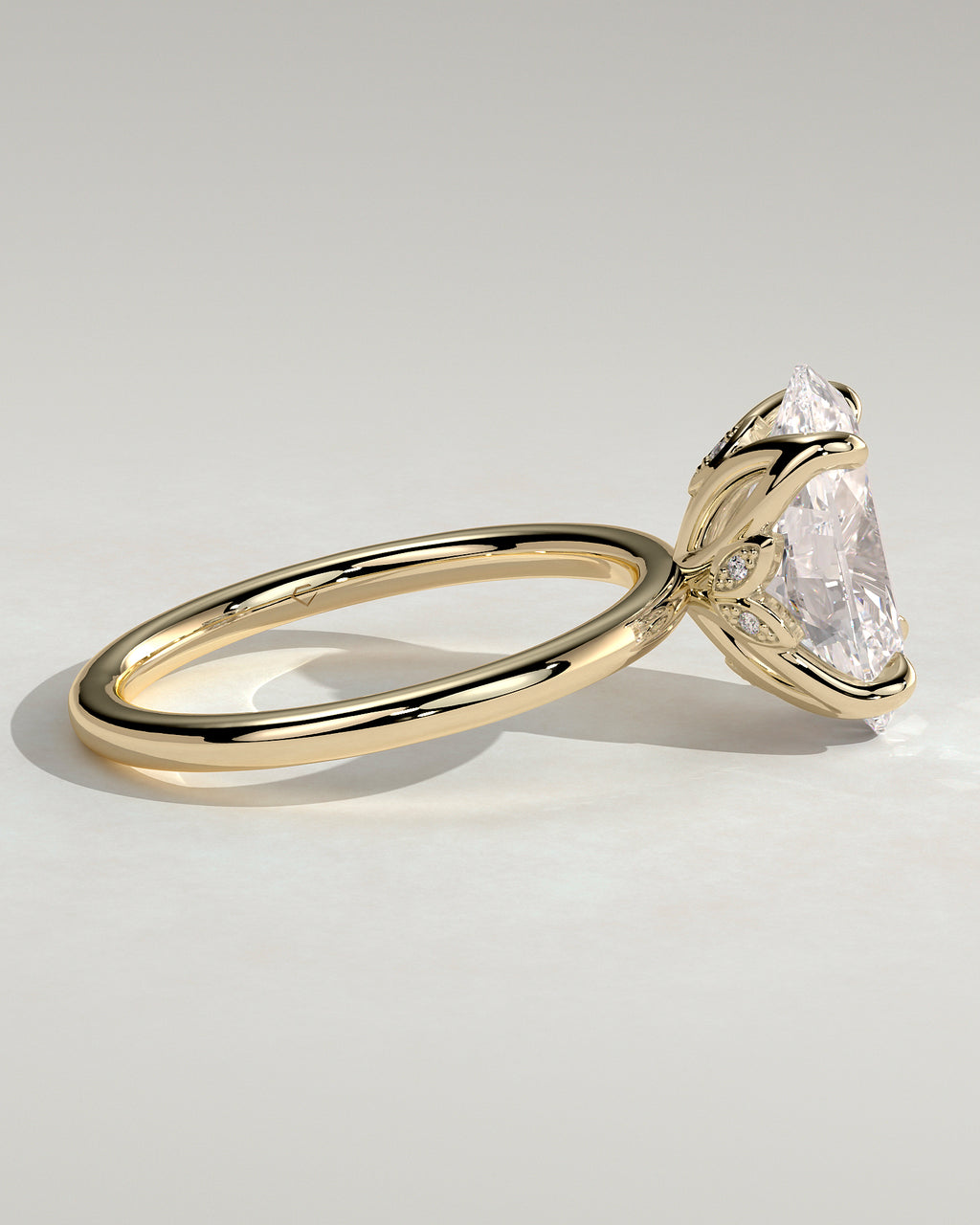 MET 0076 - 4 ct center stone - 18k Yellow Gold source reference - setting detail view