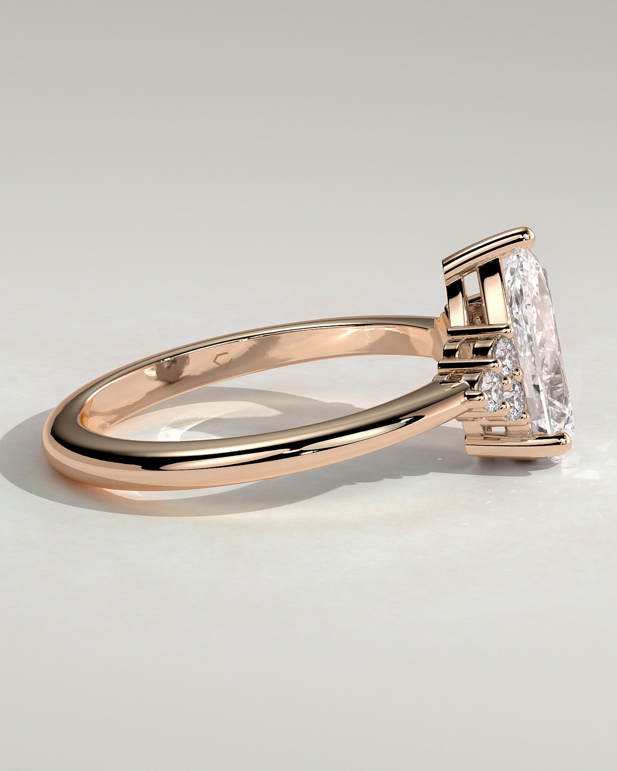 MET 0081 - 2 ct center stone - 18k Rose Gold source reference - setting detail view